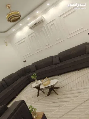200 m2 5 Bedrooms Townhouse for Sale in Basra Yaseen Khrebit