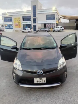 تويوتا بريوس 2015 بحالة ممتازة