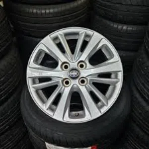 I'm looking for these specific rims for Toyota Yaris from 2018-2021