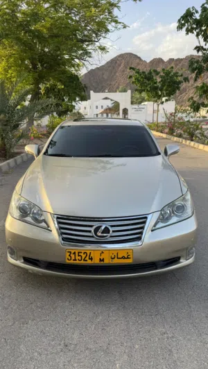 Used Lexus ES in Al Dakhiliya