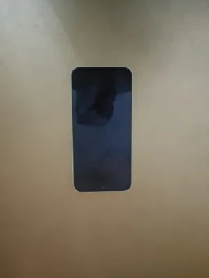 سامسونج جالكسي A15 شاشه قويه تدوم اكثر من سنه ومع كفر مجاني وشاشه حمايه مجانيه قويه جدا للصدمات