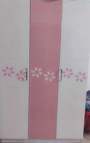غرفه نوم بحاله ممتازه