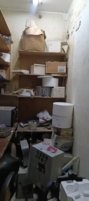 محل للبيع في مدينه نصر في رابعه في شارع الطيران أمام وزارة الدفاع