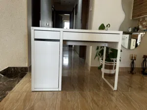 مكتب أبيض ايكيا