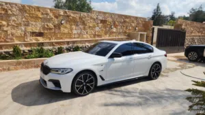Bmw 530e 2022 Plug in hybrid  قطعت مسافة 37 الف مايل فقط