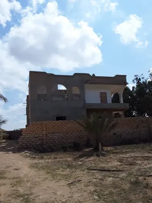 منزل للبيع دورين كبار ومسيجات