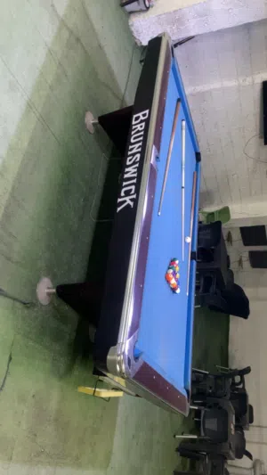 طاولة بلياردو برونزيك امريكي شبه جديدة بطولكرم