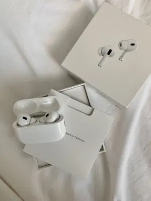 ايربودز برو الجيل الثاني (AirPods Pro 2nd Generation)