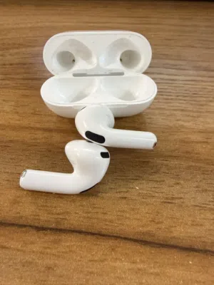 APPLE AirPods 4 almost new