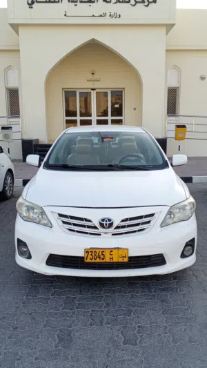 clean Toyota carolla family car