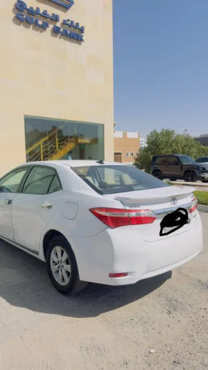 Toyota coralla 2015