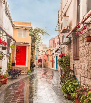 عقار مؤلف من 20 استديو يصلح للاستثمار في الاشرفيه