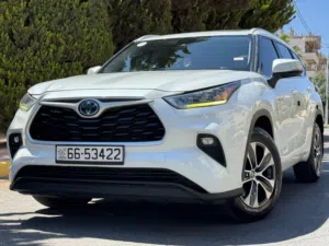 تويوتا هايلاندر 2023 gle لون لؤلؤي اعلى صنف 7 جيد كلين