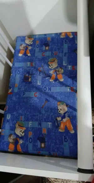 تخت بيبي  لون ابيض