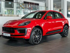 2024 Porsche Macan SUV for Sale - GCC Specs, Excellent Condition, Red, Beige Interior