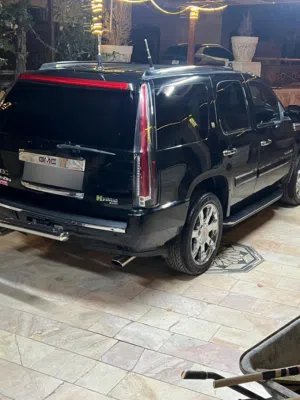 Used GMC Yukon in Jerash