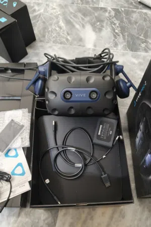 للبيع HTC Vive Pro 2 VR كامل