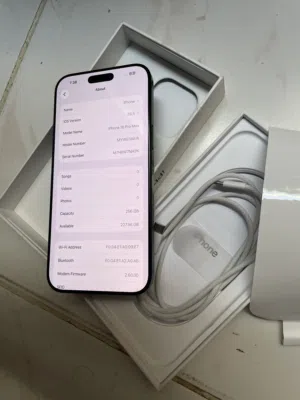 Apple iPhone 16 pro max black titanium