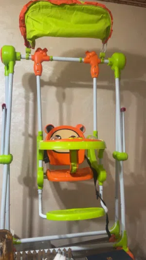 مرجيحه أطفال استعمال شهر