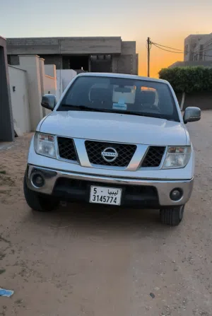 Used Nissan Navara in Tripoli