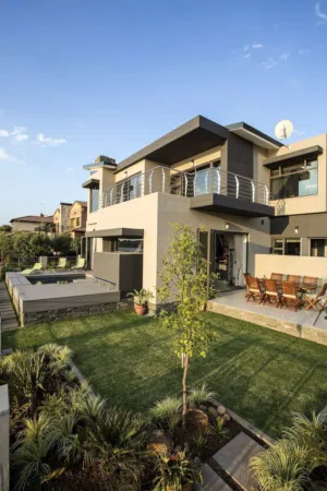 216 m2 2 Bedrooms Townhouse for Sale in Basra Khadra'a