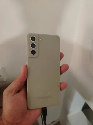Samsung Galaxy S21 FE 5G 256 GB in Benghazi