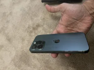 Apple iPhone 13 Pro 256 GB in Northern Governorate