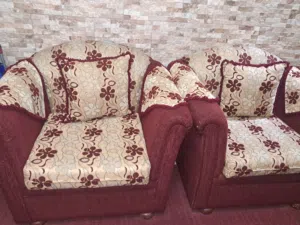 طقم كنب + السجادة + البرادي