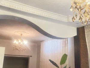 ثريات صالون و غرفة ضيوف