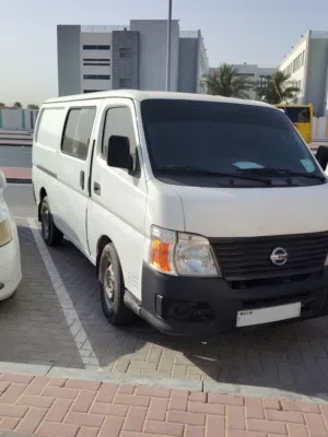 باص نيسان اورفان