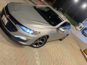 شوفرليت ماليبو سيارة جديده الحمد الله خير من الله ماشيه 47 الف كيلو