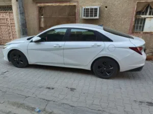 سياره البيع