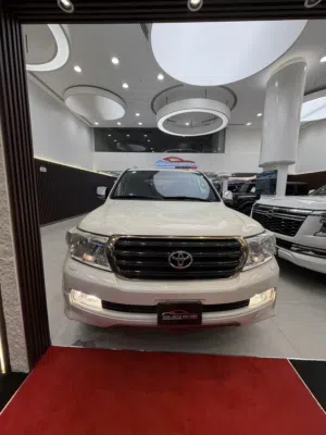 Used Toyota Land Cruiser in Muharraq