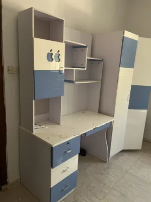 غرفة نوم أطفال...دولاب ومكتبة وكمدينو