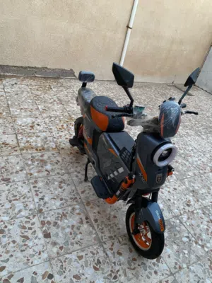 دراجه شحن X900 نضيفه مرتمه ما ماشيه هواي عله ايديتجي شرط الفحص مكف له باتريات
