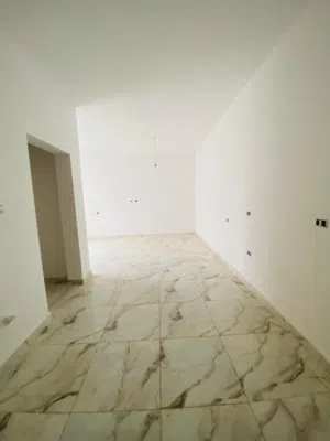 شقة للبيع ف شارع الأسلاك