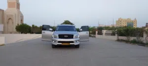 إنفينتي QX80 خليجية بدون حوادث ولاصبغ نهائيا شبه جديدة مسرفس بالكامل اطارات بيريللي