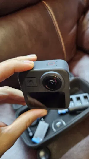 Gopro Max 360 مستعملة بحالة جديد