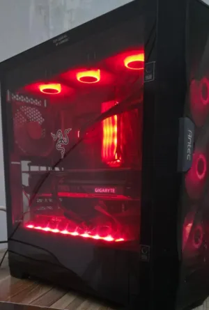 كمبيوتر العاب مستعمل