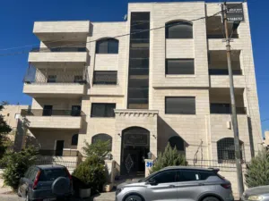 270 m2 4 Bedrooms Apartments for Sale in Amman Shmaisani