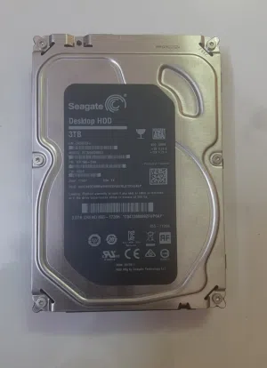 3TB (3000gb) Seagate HardDrive