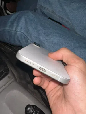 Apple iPhone 16 Plus 128 GB in Amman