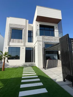 More than 6 bedrooms . More than 6 bathrooms . 385 m20
