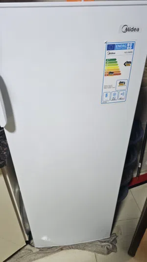 فريزر واقف ماركة ميديا