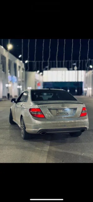 c230 للبيع محرك 35