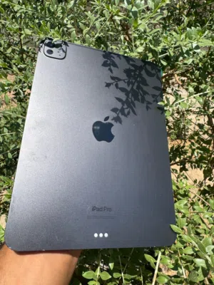 Apple iPad Air 11 256 GB in Basra