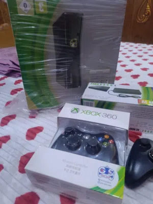 للبيع Xbox 360 جديد ونظيف جداً، الاستخدام فقط يومين  الجهاز كامل داخل الباكيت، ويا 2 يدات جديدة