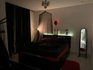 شقة مفروشة غرفة وصاله وتراس تحفة