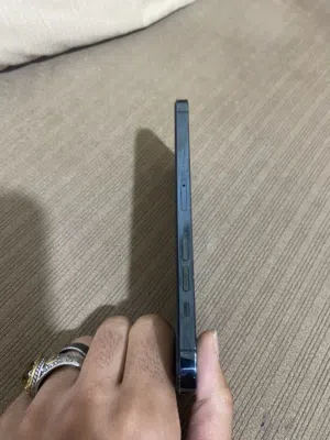 iPhone 12 Pro Max للبيع او للبدل