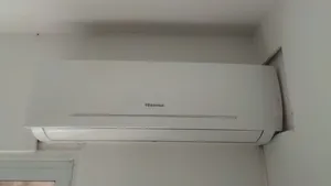 Hisense . 0 - 1 Ton . Used3
